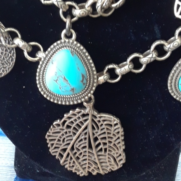 Necklace - Picture 2 of 2